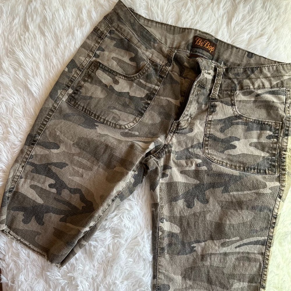 Be Bop Green Camo Bermuda Shorts size 9